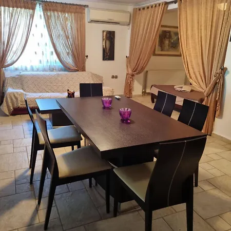 ισόγειο στη φύση Nerántza